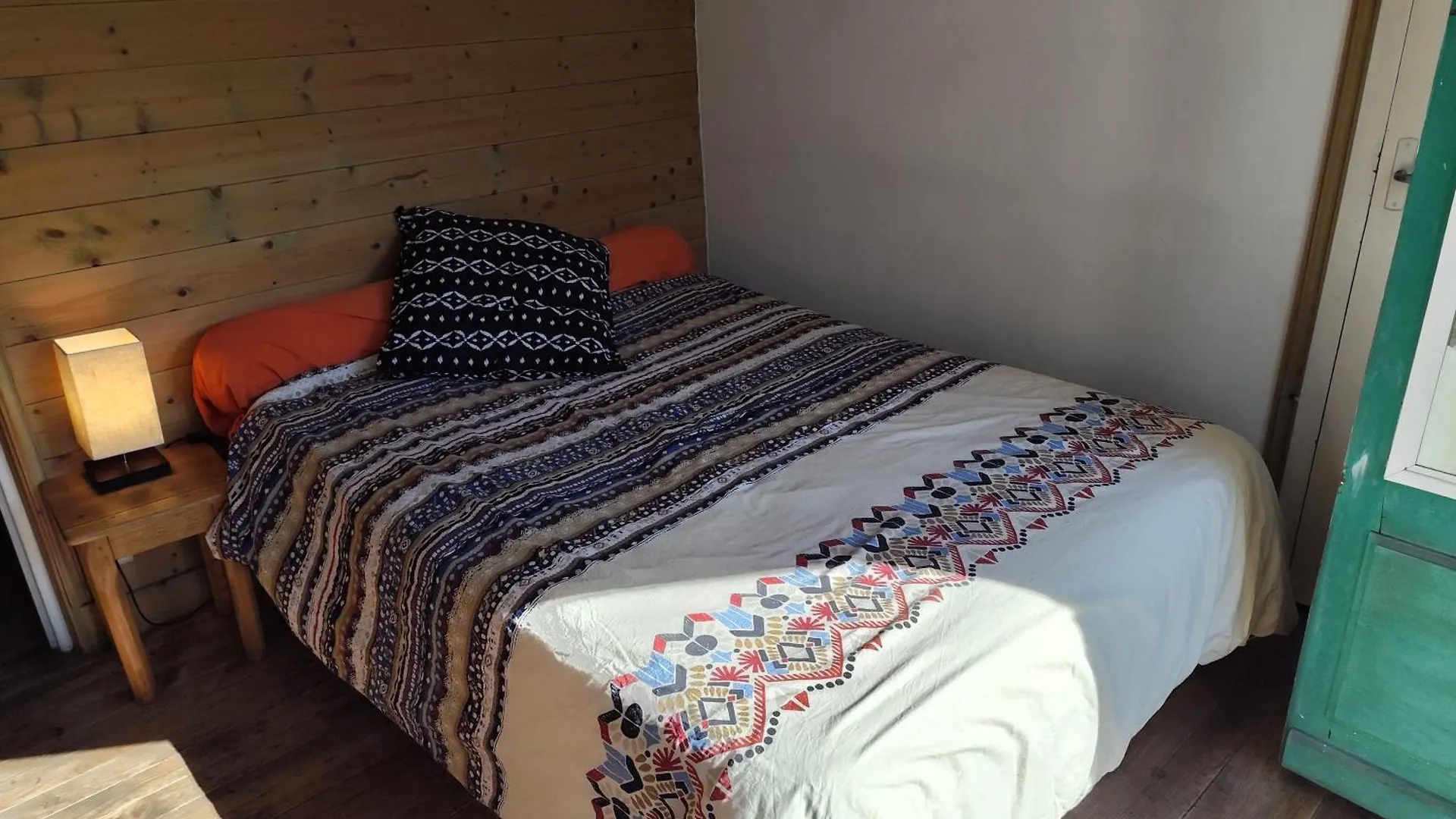 Petite Chambre Grand-Aigueblanche Homestay